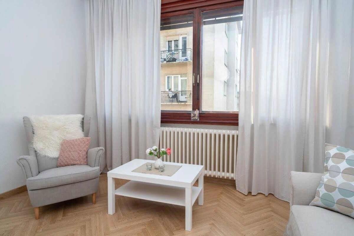 Convenient Apartment In The Heart Of Downtown Budapest Ngoại thất bức ảnh